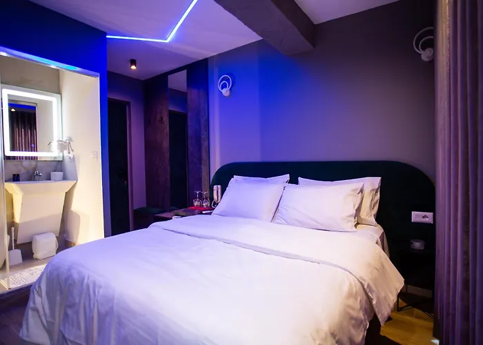 Aparthotel Standard At The Bubbles Jacuzzi *