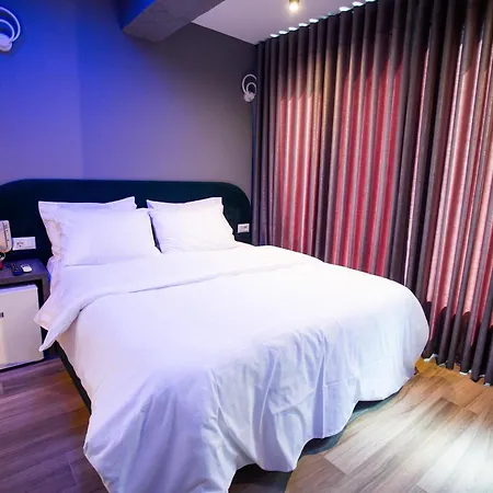 Standard At The Bubbles Jacuzzi