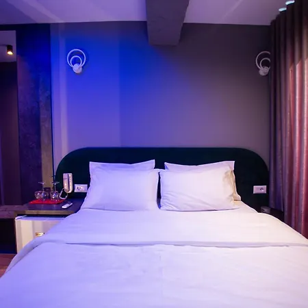 Standard At The Bubbles Jacuzzi Apart-hotel