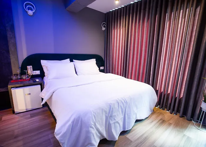 Standard At The Bubbles Jacuzzi