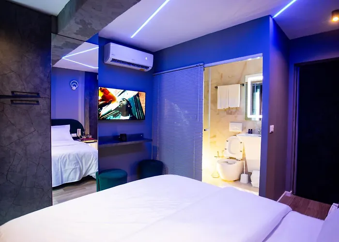 Aparthotel Standard At The Bubbles Jacuzzi *